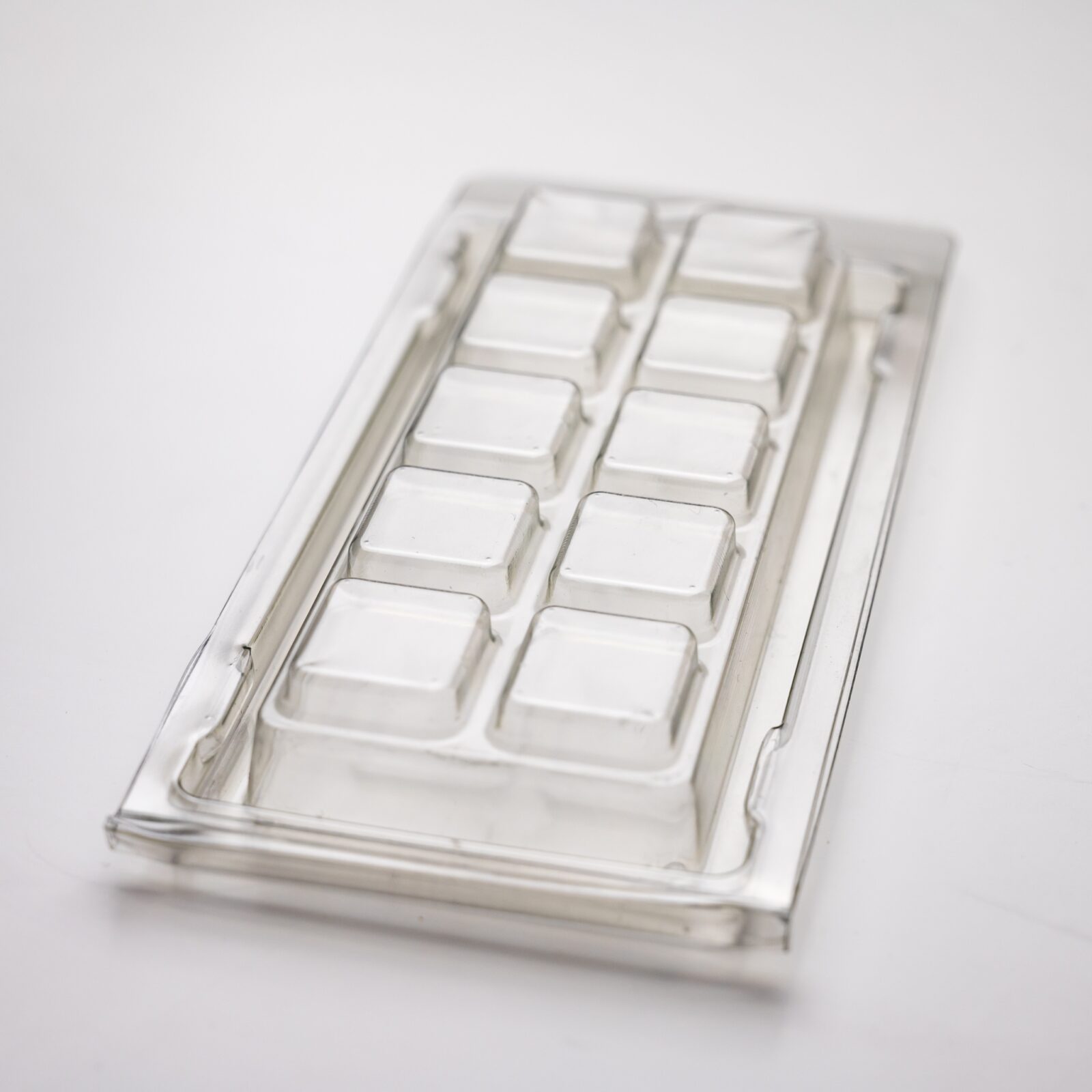 Square Snap Bar Clam Shell