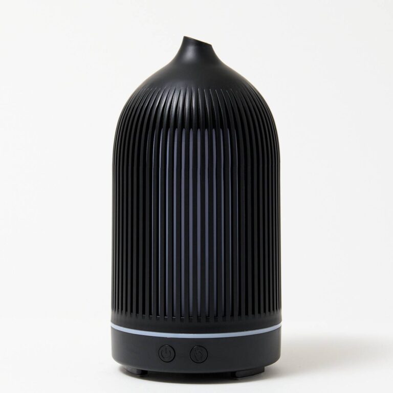 Electric Plastic Black Ribbed Aroma Diffuser